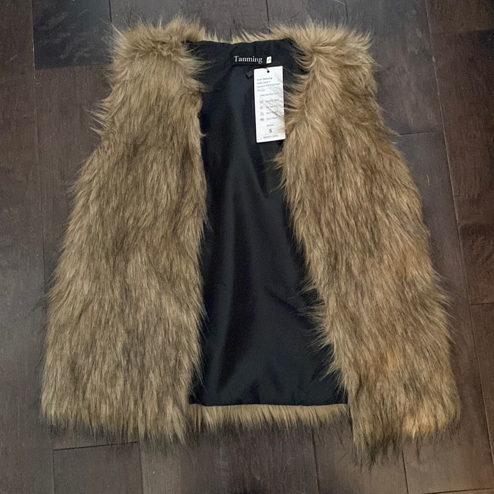 *Brand NEW* Fur Vest